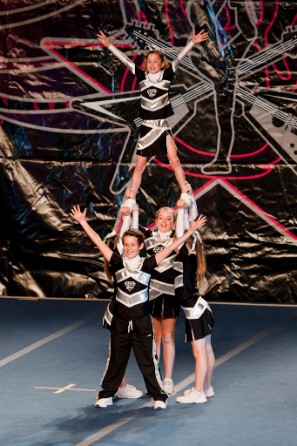 Diamond Rays Cheer Diamond Cheer
